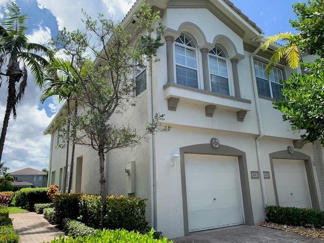3083 Laurel Ridge Circle Riviera Beach, FL 33404 - Photo 1 of 20 Front