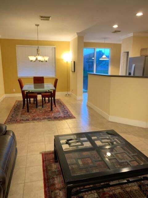 3083 Laurel Ridge Circle Riviera Beach, FL 33404 - Photo 8 of 20 20190626205926387277000000-o (1)