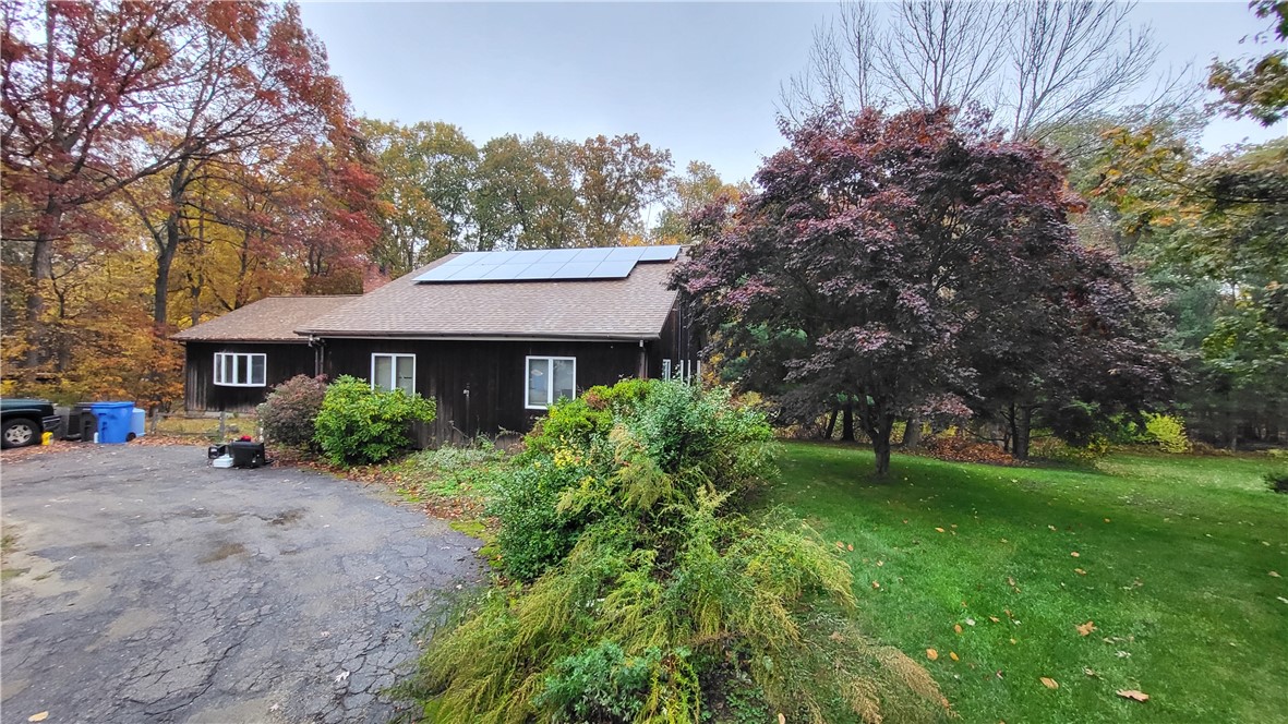 75 Rowe Drive Cranston, RI 02921 - Photo 3 of 14