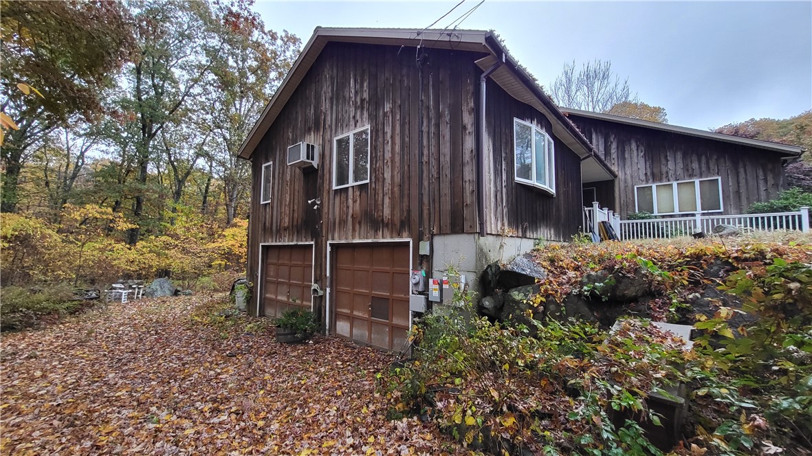 75 Rowe Drive Cranston, RI 02921 - Photo 4 of 14