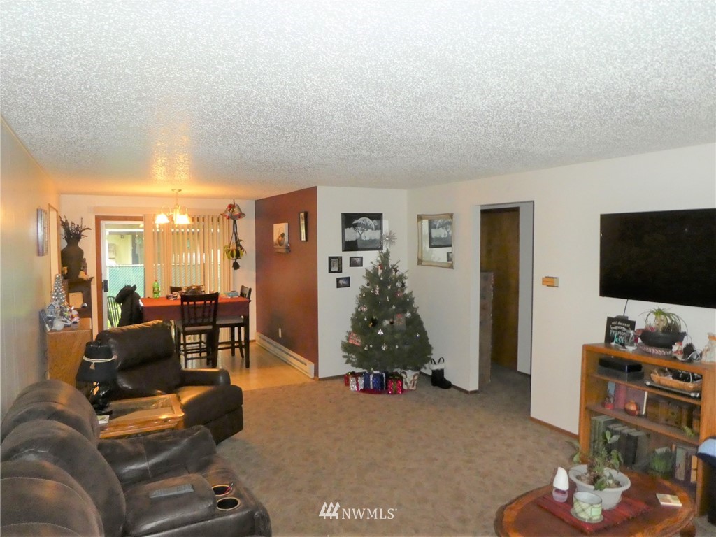 5422 Schoth Road Southwest Tumwater, WA 98512 - Photo 13 of 19 Gallery Image 13