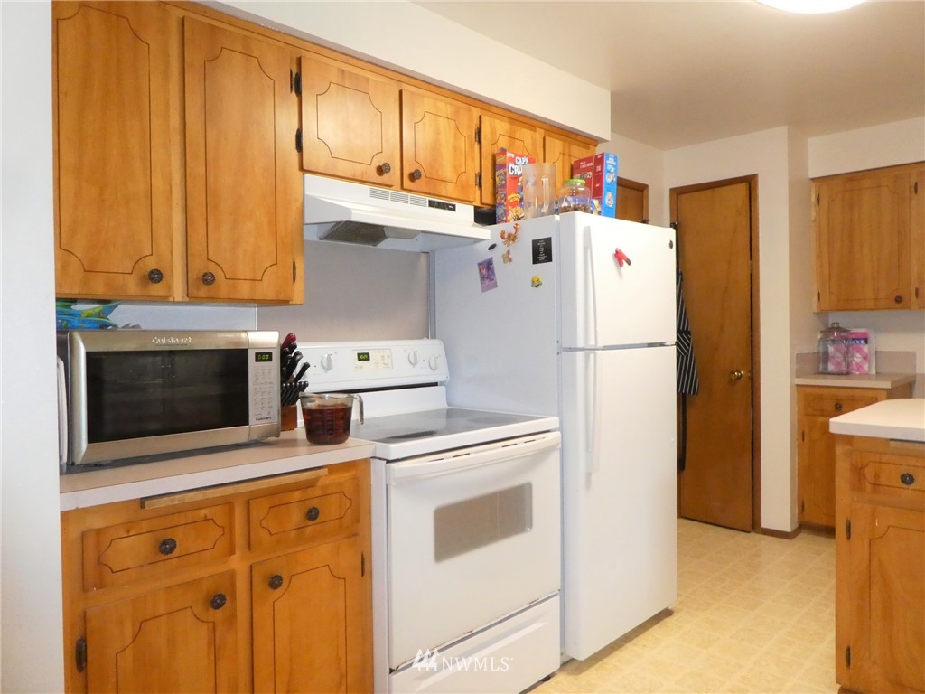 5422 Schoth Road Southwest Tumwater, WA 98512 - Photo 16 of 19 Gallery Image 16