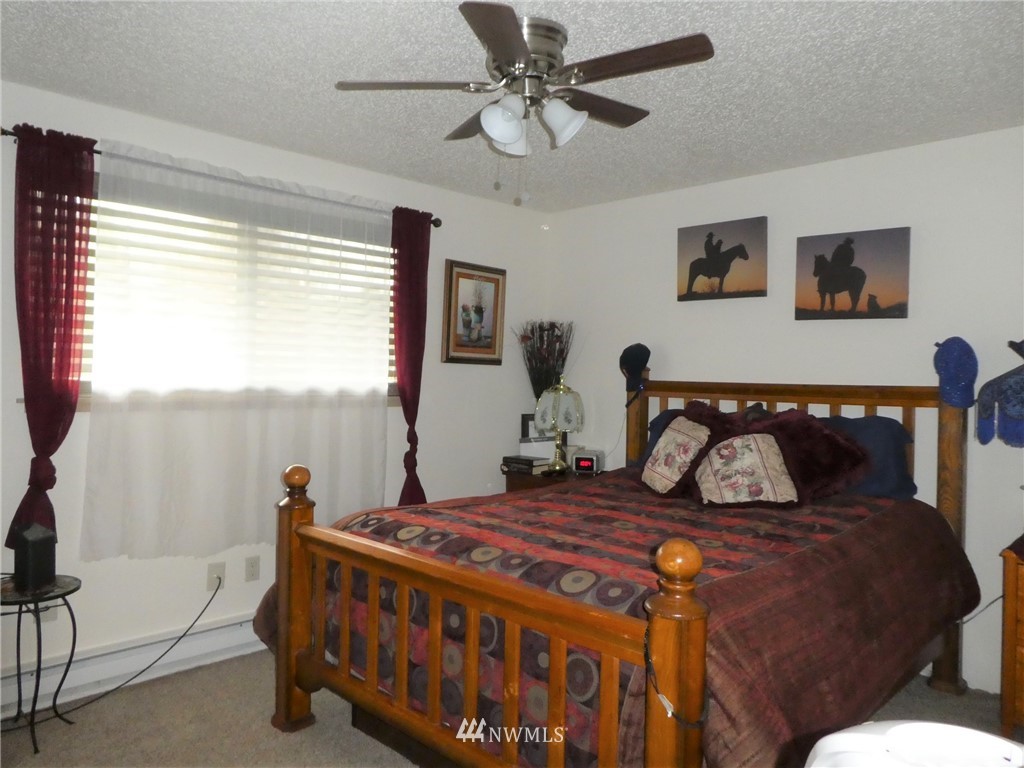 5422 Schoth Road Southwest Tumwater, WA 98512 - Photo 6 of 19 Gallery Image 6