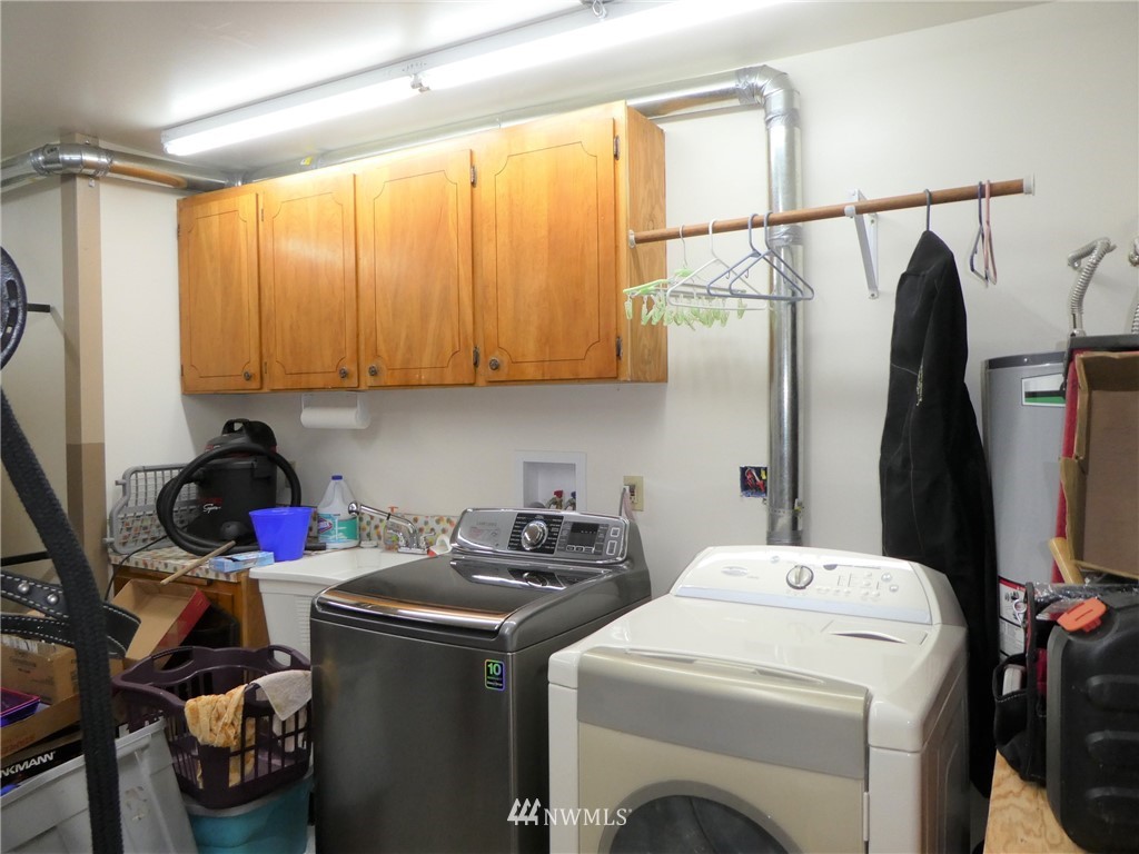 5422 Schoth Road Southwest Tumwater, WA 98512 - Photo 9 of 19 Gallery Image 9