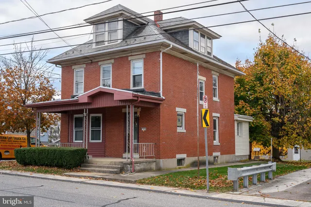 $220,000 | 215 South Enola Drive, Enola, PA 17025