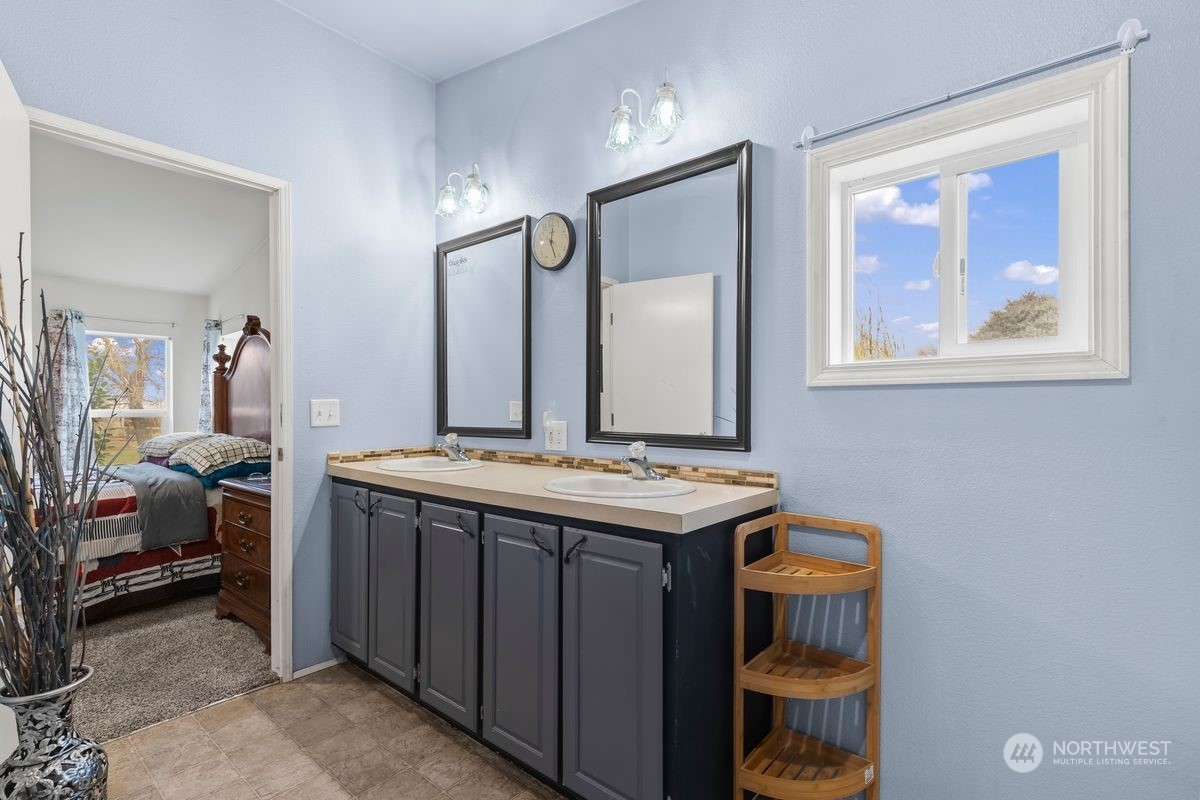 334 Ray Symmonds Road Yakima, WA 98901 - Photo 13 of 30