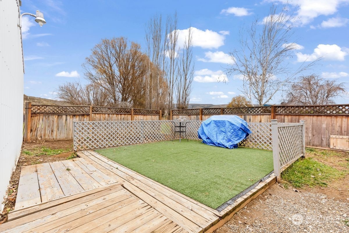 334 Ray Symmonds Road Yakima, WA 98901 - Photo 19 of 30