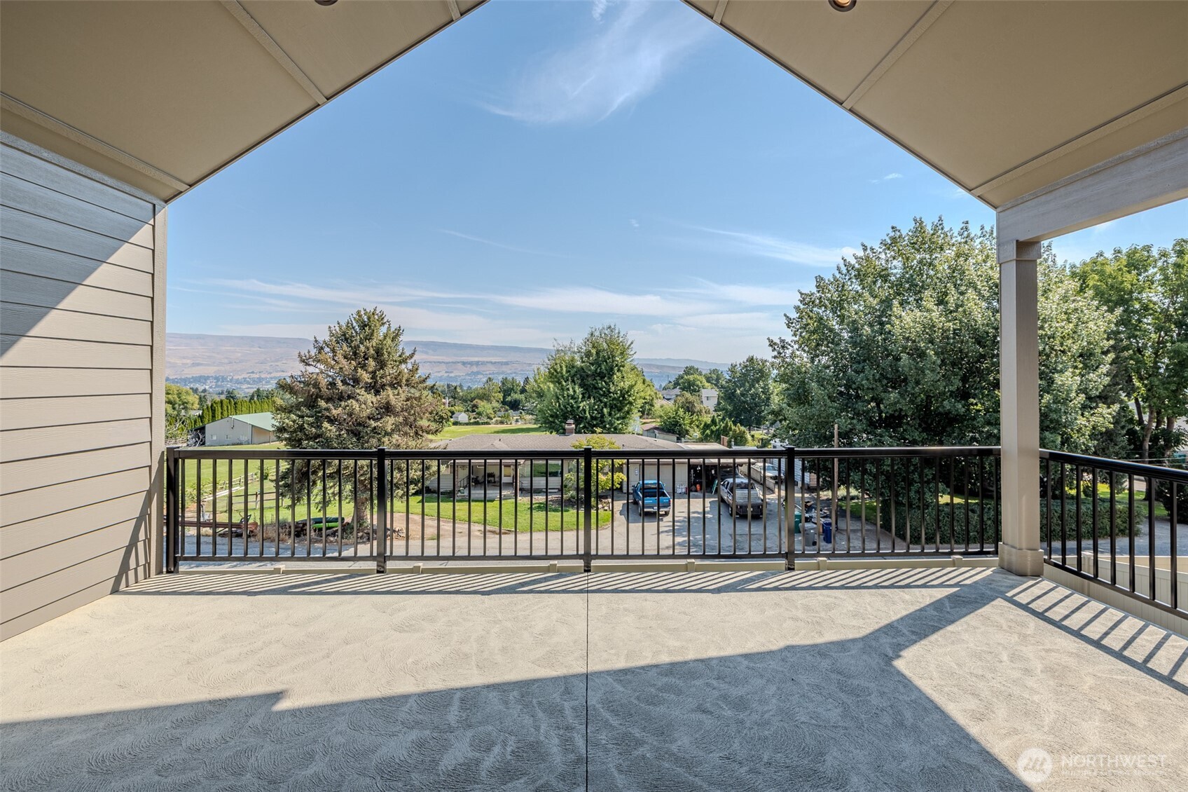958 Racine Spgs Drive Wenatchee, WA 98801 - Photo 7 of 25 Gallery Image 7