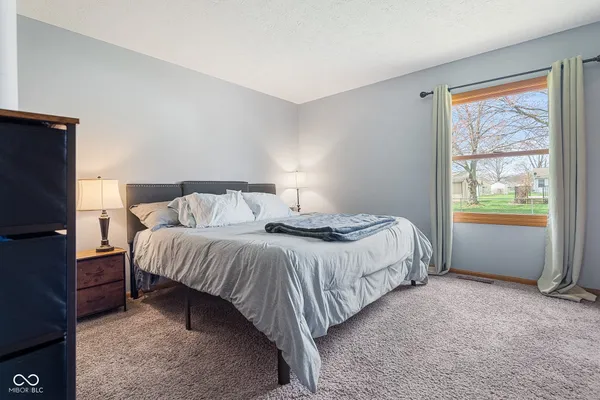 $274,900 | 3316 Cox Lane, Columbus, IN 47203