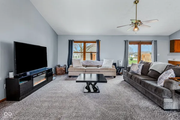 $274,900 | 3316 Cox Lane, Columbus, IN 47203