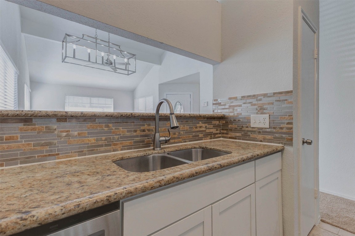 5210 Shirley Street Baytown, TX 77521 - Photo 15 of 31