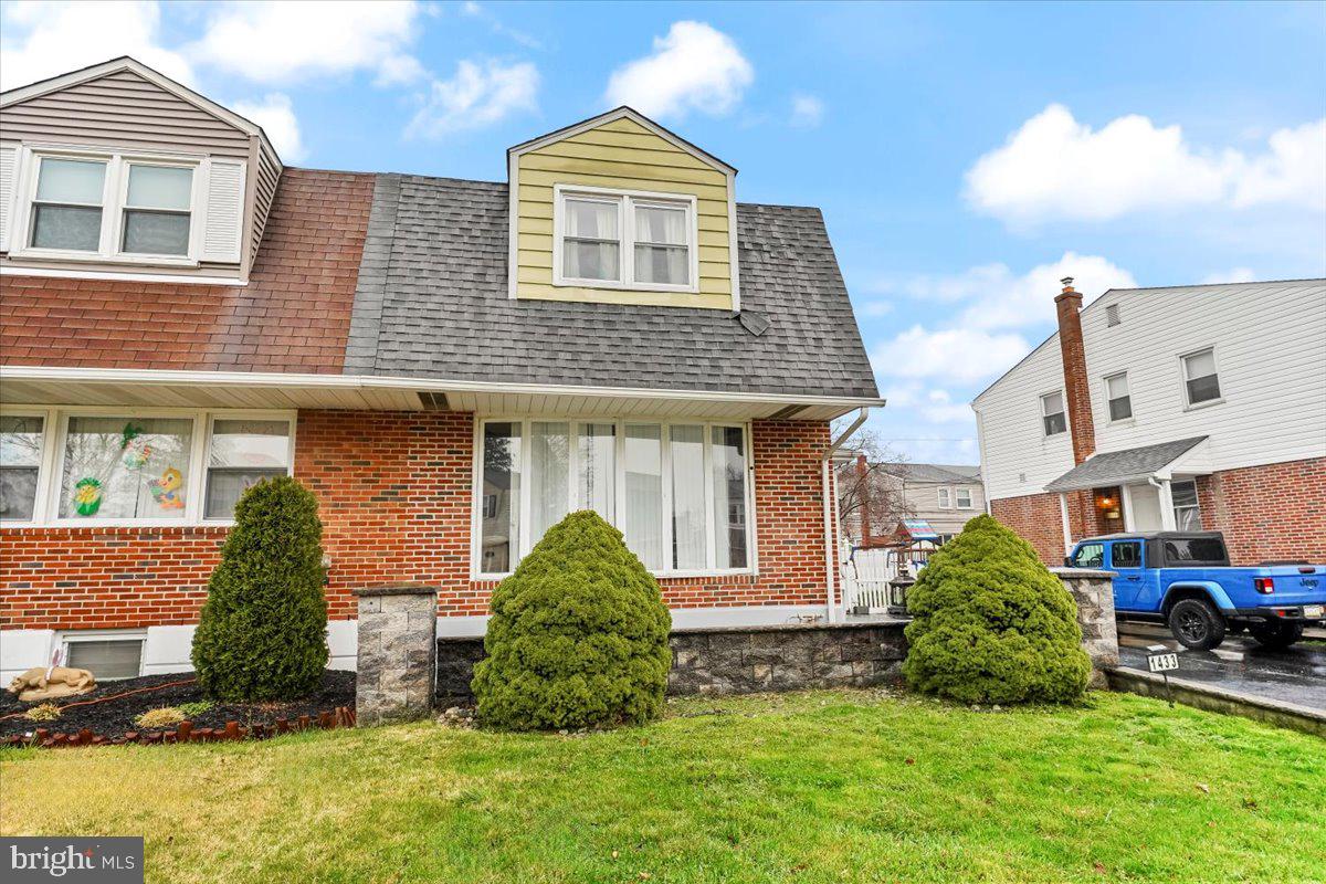 1433 Greenway Road Swarthmore, PA 19081 - Photo 2 of 28