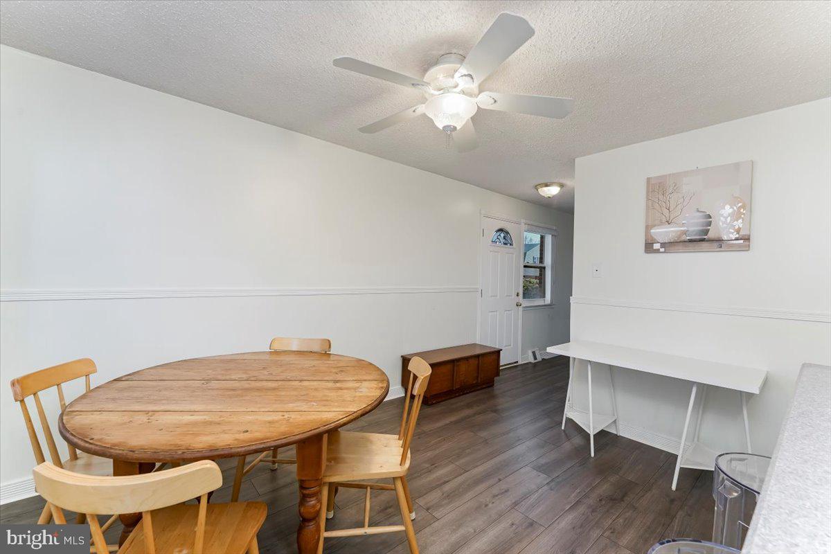 1433 Greenway Road Swarthmore, PA 19081 - Photo 8 of 28