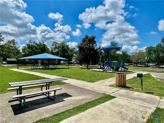 $1,450 | 101 Lockhart Street, San Marcos, TX 78666