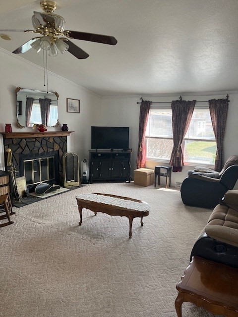 44 Castle Road Attleboro, MA 02703 - Photo 4 of 23