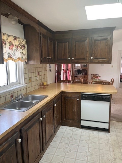 44 Castle Road Attleboro, MA 02703 - Photo 6 of 23