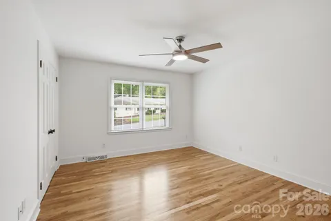 $919,999 | 926 Shady Bluff Drive, Charlotte, NC 28211