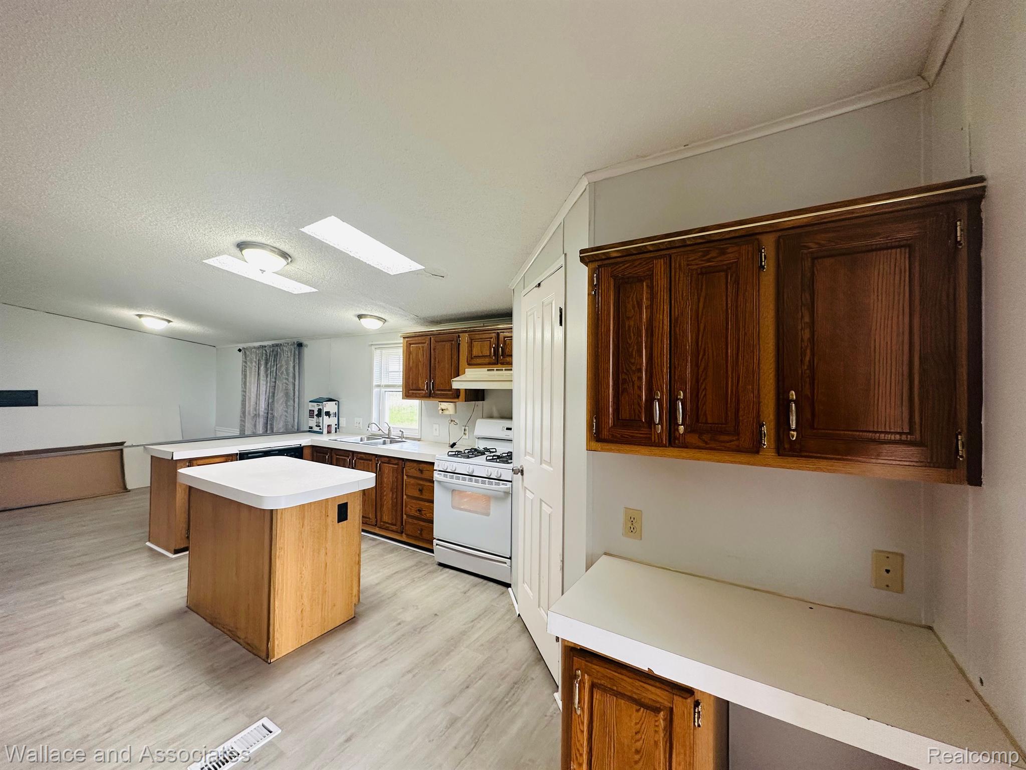 5500 Harris Road Jeddo, MI 48032 - Photo 16 of 31 Gallery Image 16