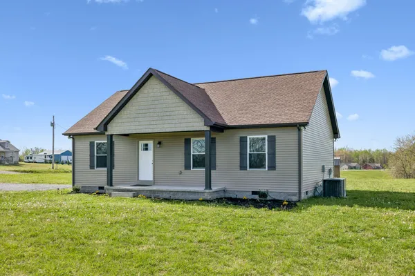 $285,000 | 293 Hawkins Road, Westmoreland, TN 37186