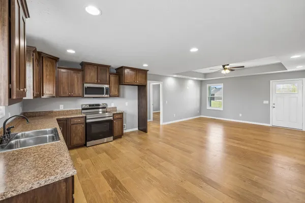 $285,000 | 293 Hawkins Road, Westmoreland, TN 37186