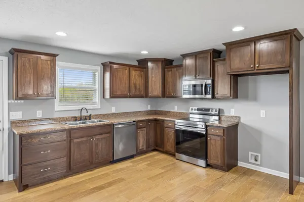 $285,000 | 293 Hawkins Road, Westmoreland, TN 37186