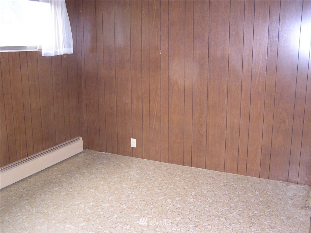 1300 Aeneas Valley Road Tonasket, WA 98855 - Photo 10 of 25