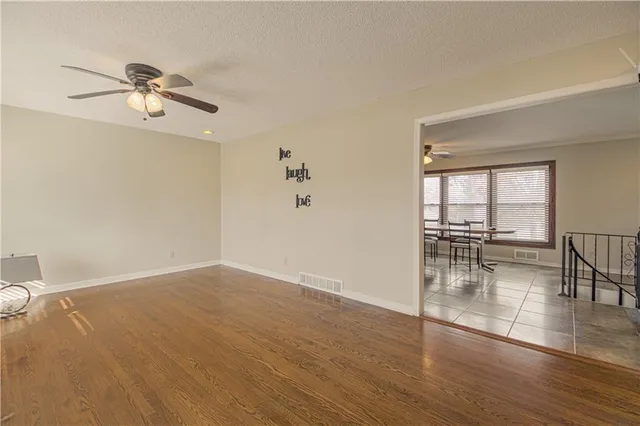 $450,000 | 226 Northwest 43 Street, Kansas City, MO 64116