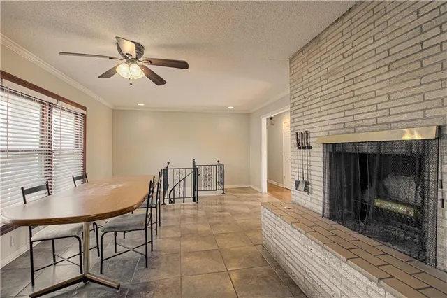 $450,000 | 226 Northwest 43 Street, Kansas City, MO 64116