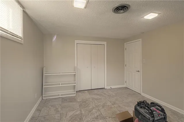 $450,000 | 226 Northwest 43 Street, Kansas City, MO 64116