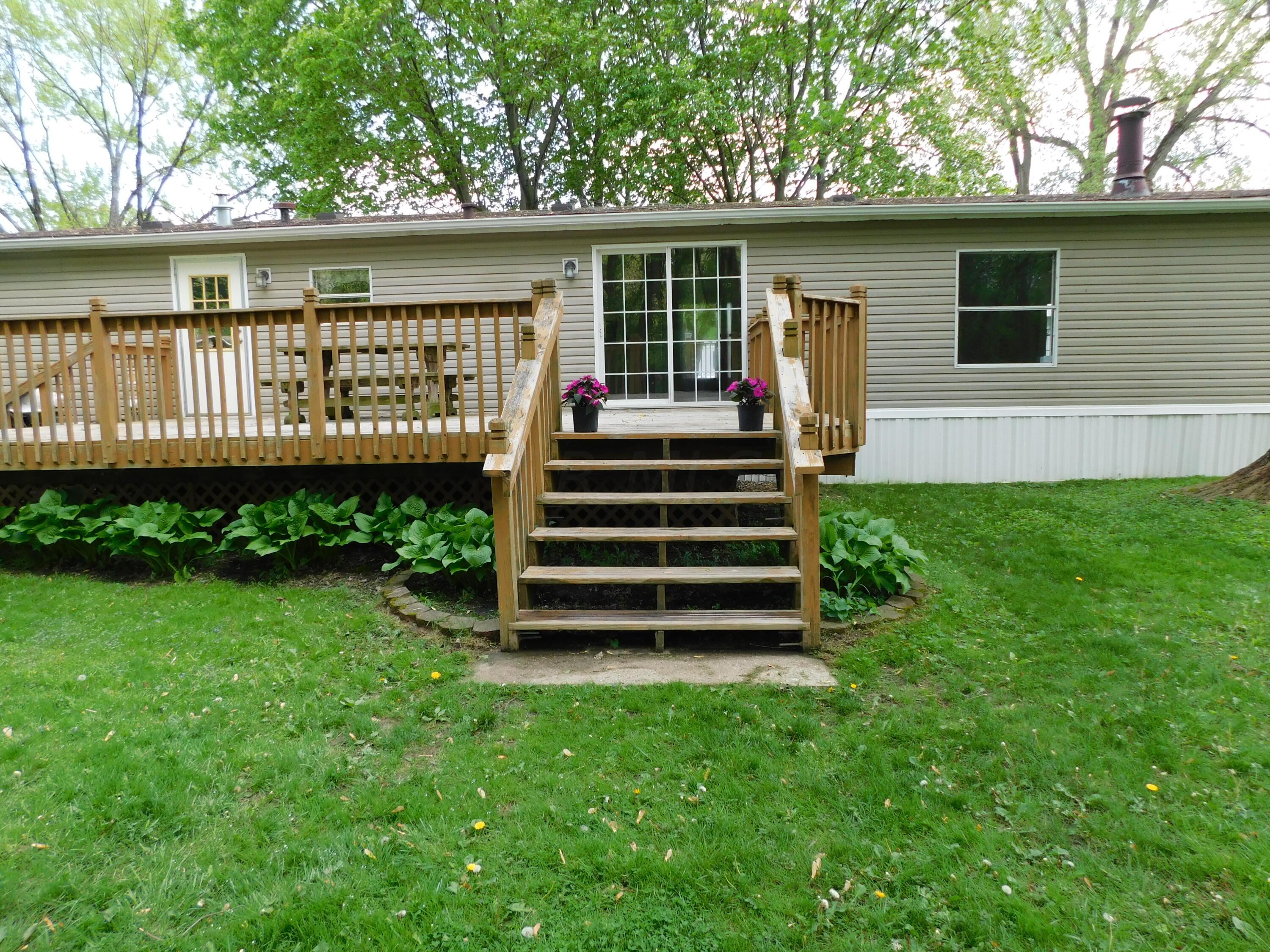 4711 Walnut Road, Unit LOT H8 Buckeye Lake, OH 43008 - Photo 35 of 42 View of back deck