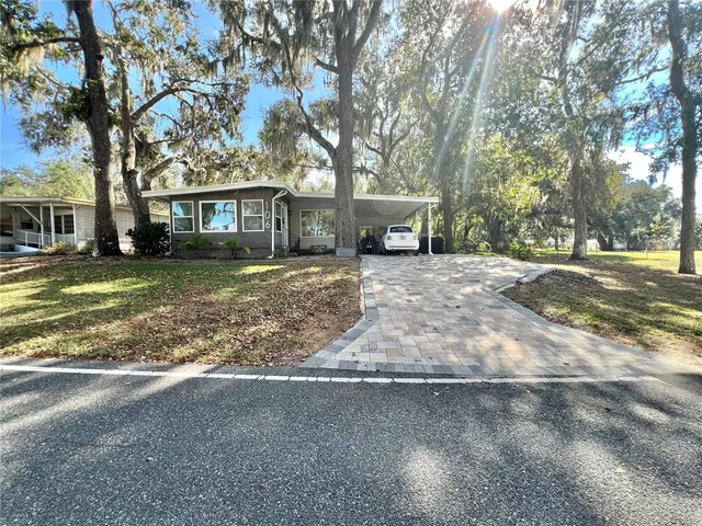$129,500 | 106 Royal Palm Drive, Leesburg, FL 34748