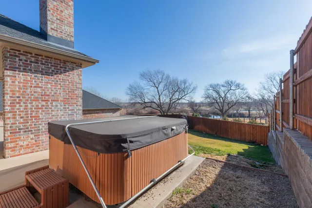 $809,500 | 6 Stoneway Court, Canyon, TX 79015