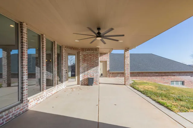 $809,500 | 6 Stoneway Court, Canyon, TX 79015