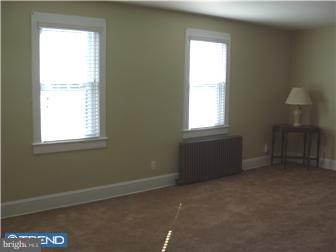 320 Lippincott Avenue Riverside, NJ 08075 - Photo 3 of 12 an empty room with a window