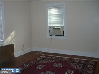 320 Lippincott Avenue Riverside, NJ 08075 - Photo 6 of 12 a view of empty room with window