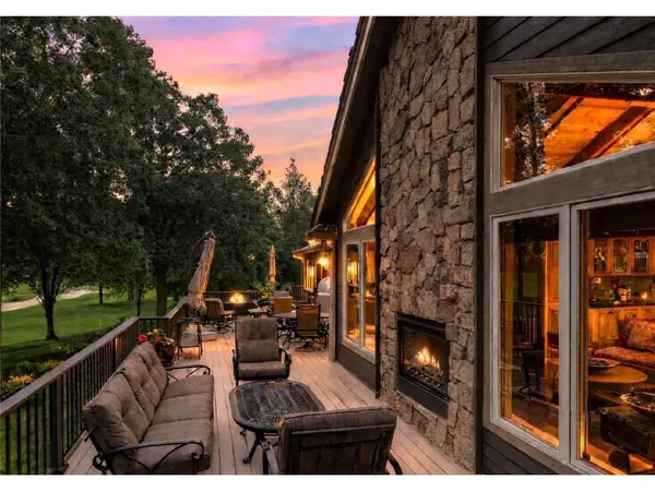 $1,295,000 | 2890 Autumn Woods Drive, Chaska, MN 55318