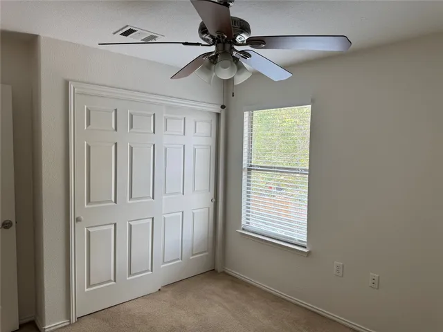 a view of utility room