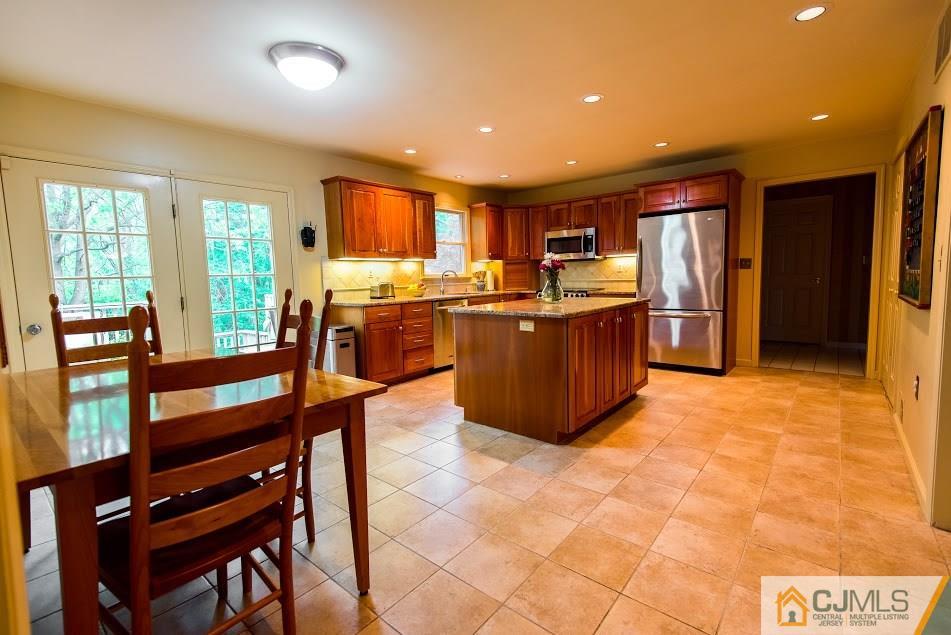 5 Miller Farm Road Somerset, NJ 08873 - Photo 7 of 25 Gallery Image 7