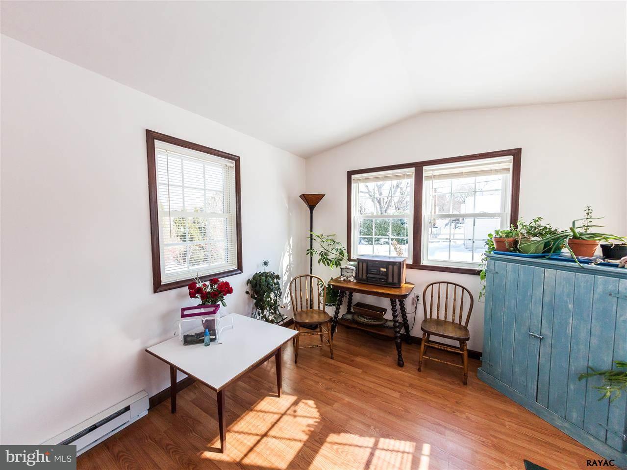 327 Maywood Road York, PA 17402 - Photo 22 of 31 Gallery Image 22