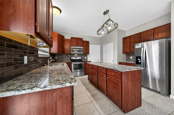 $499,000 | 105 Kendl Court, Florissant, MO 63031
