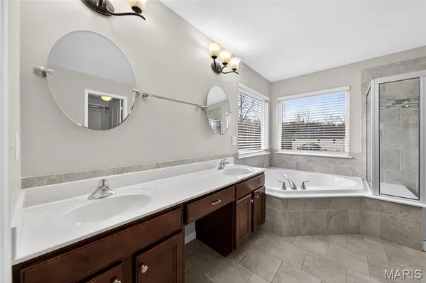 $499,000 | 105 Kendl Court, Florissant, MO 63031