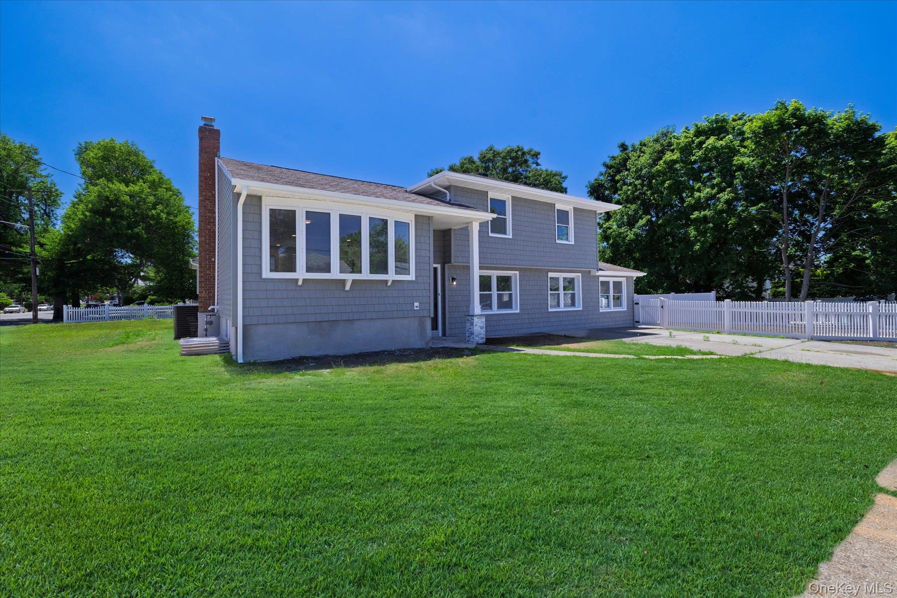 62 Alhambra Road Baldwin, NY 11575 - Photo 2 of 35