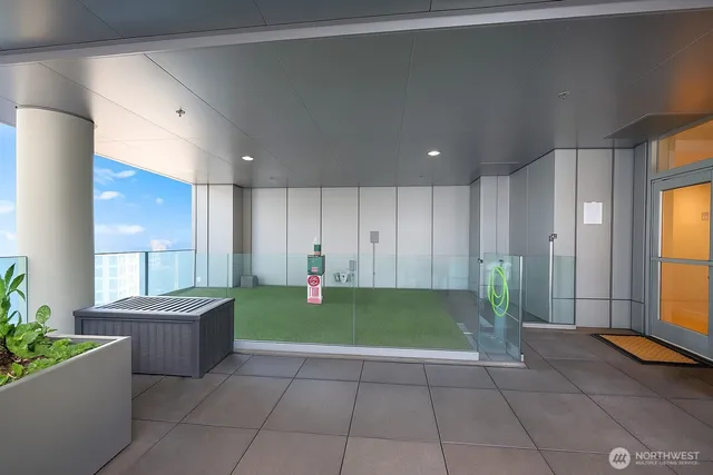 a view of walk in closet