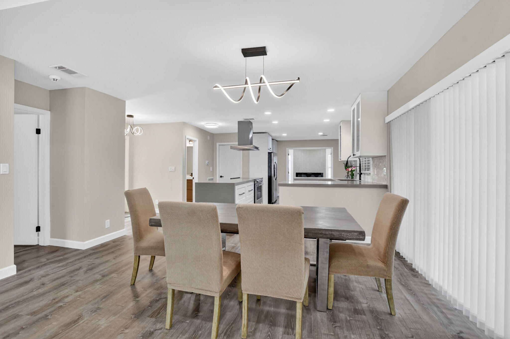 3068 Northwest 25th Way Boca Raton, FL 33434 - Photo 9 of 32 Dining to Kitchen