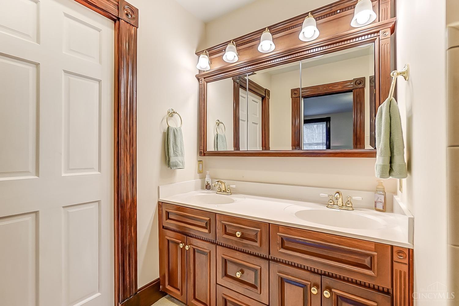 1199 Neeb Road Cincinnati, OH 45233 - Photo 33 of 45 Gallery Image 33