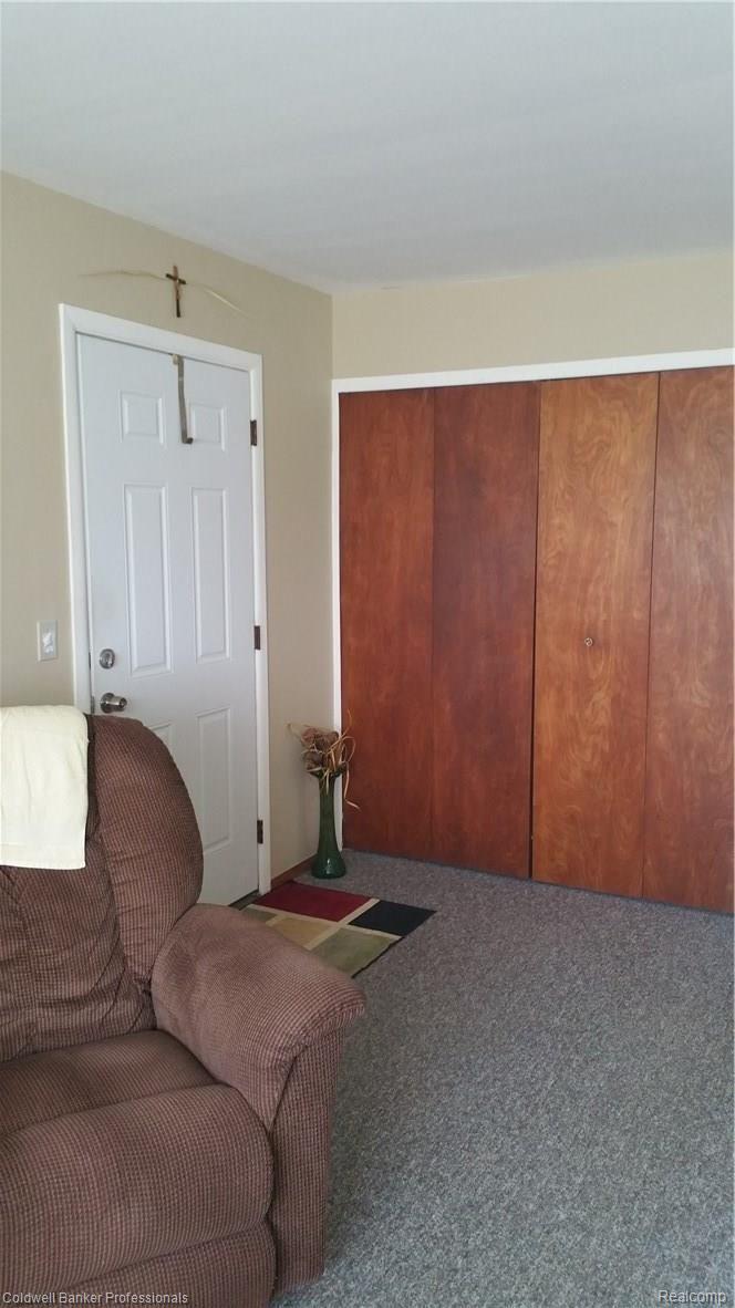 13550 Hough Road Allenton, MI 48002 - Photo 29 of 46 North Duplex