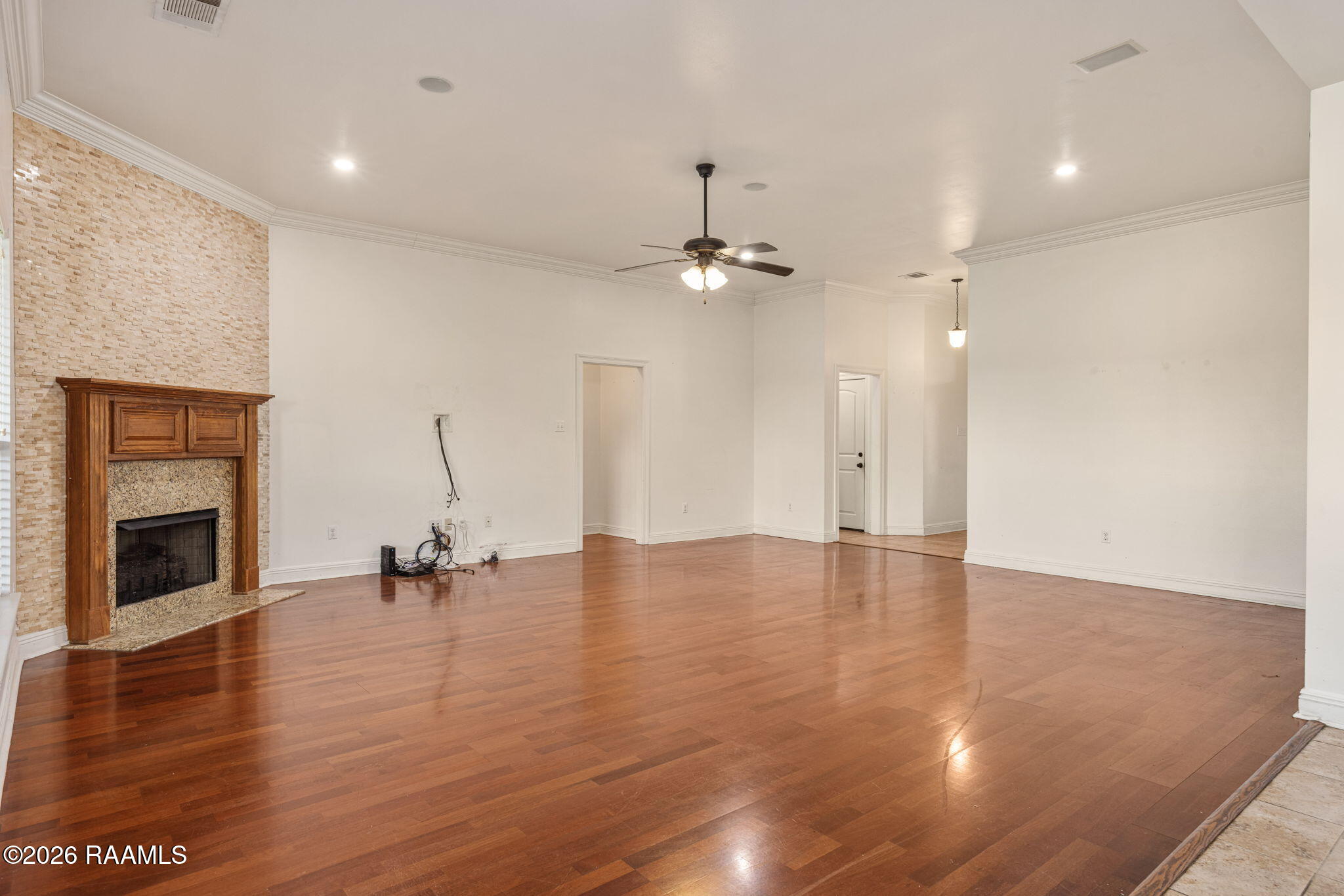 225 Woodhaven Road Youngsville, LA 70592 - Photo 4 of 21 4-web-or-mls-225 Woodhaven Rd-4