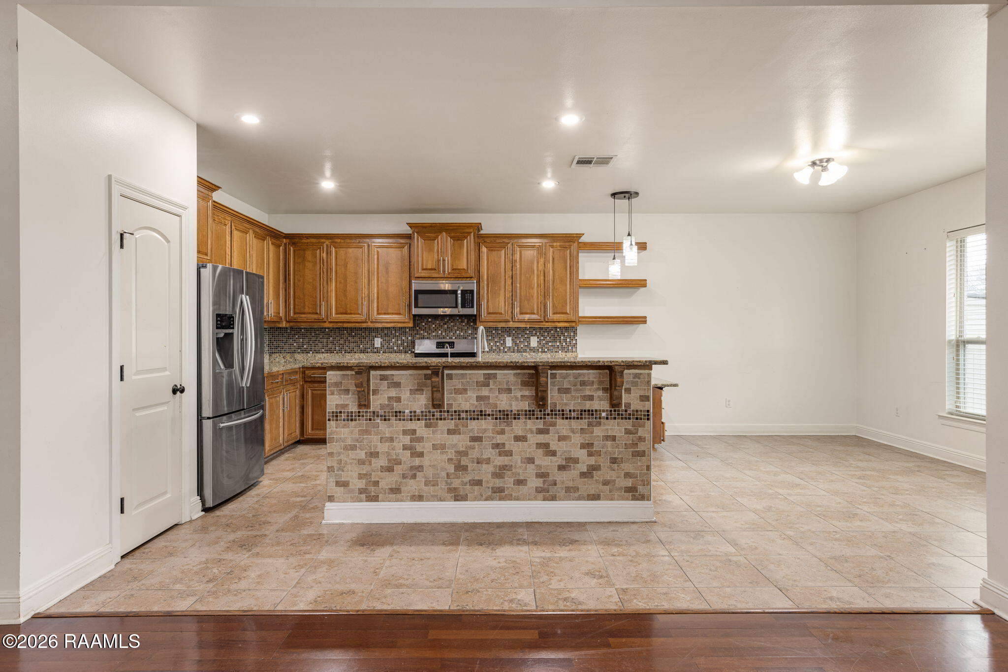 225 Woodhaven Road Youngsville, LA 70592 - Photo 5 of 21 5-web-or-mls-225 Woodhaven Rd-5