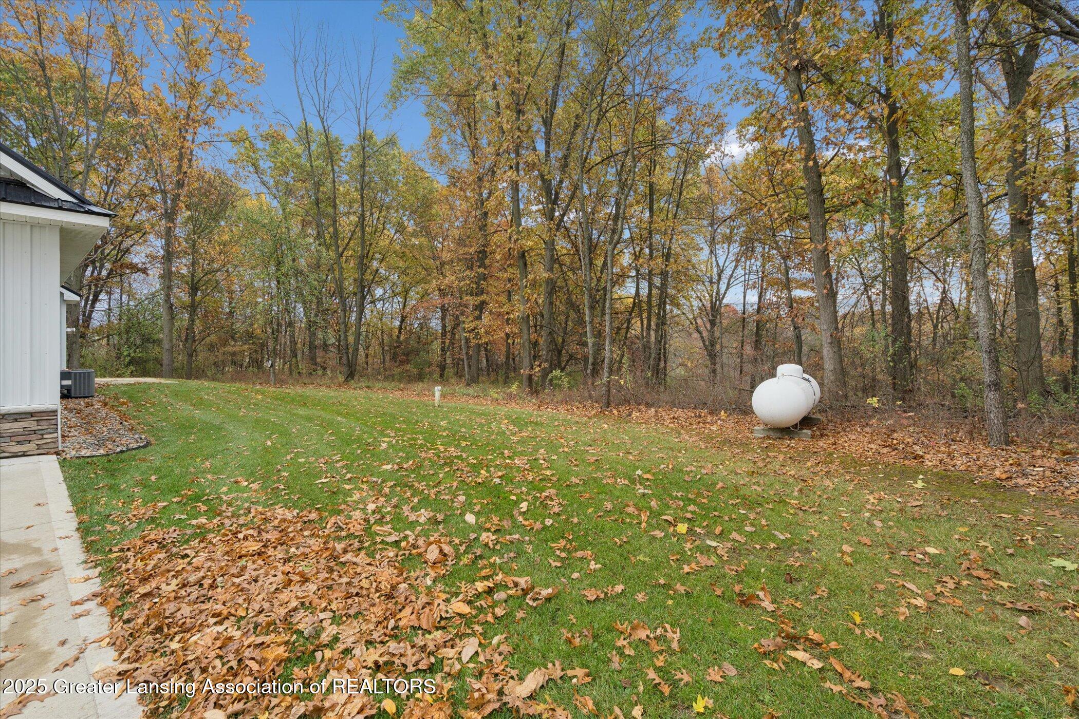 6706 East Price Road St. Johns, MI 48879 - Photo 29 of 50 30-6706-E-Price-Rd-WindowStill-Photograp