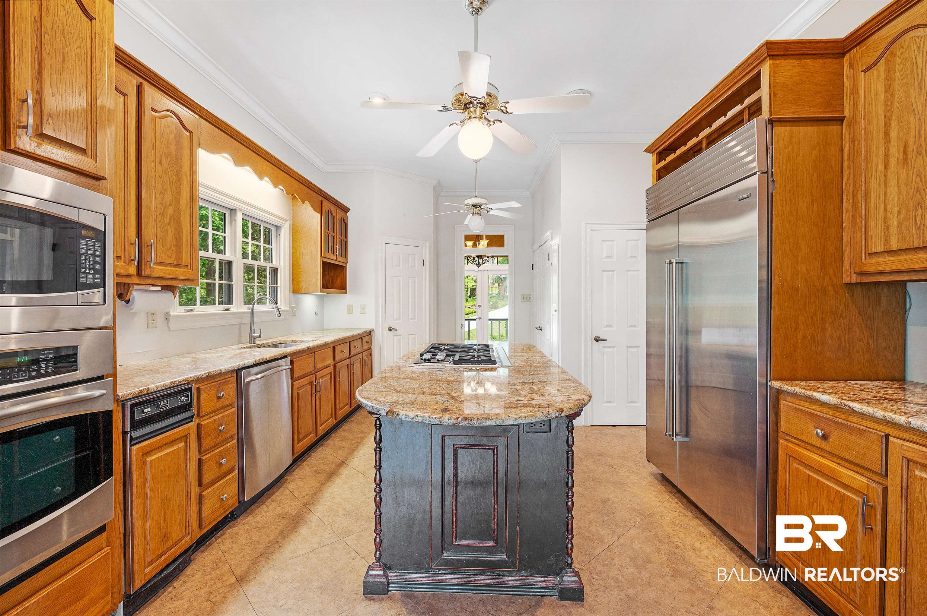22751 Main Street Fairhope, AL 36532 - Photo 20 of 50 Kitchen
